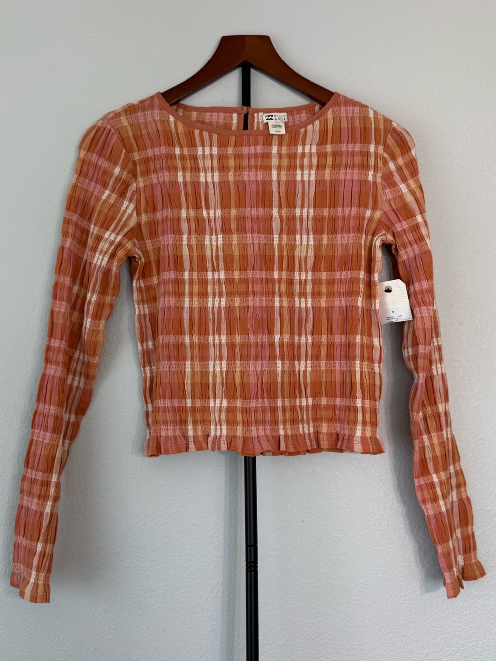 Billabong NWT Check Me Out Long Sleeve Smocked Crop Top Sunburnt Women Size M - Picture 10 of 15